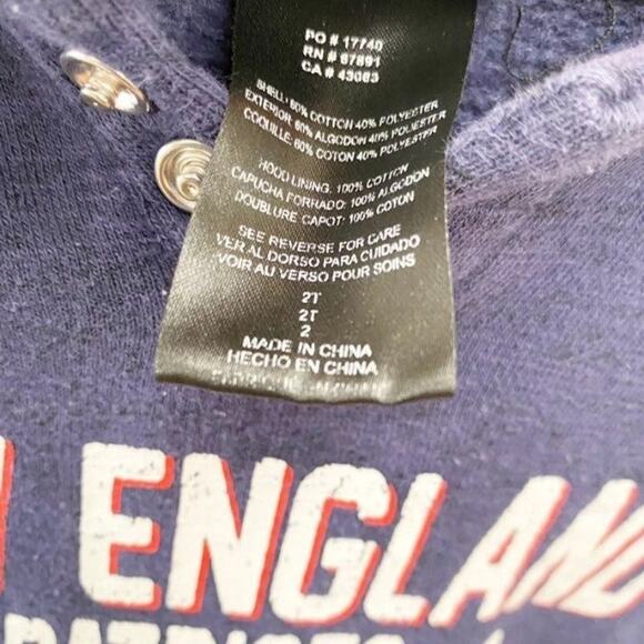 NEW ENGLAND PATRIOTS Toddler Hooded Sweatshirt Sz 2T - Picture 3 of 4